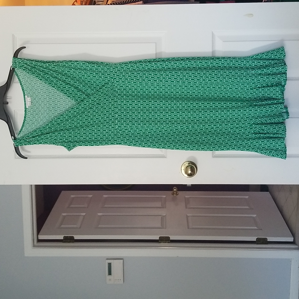 Green London Times Sleeveless Dress